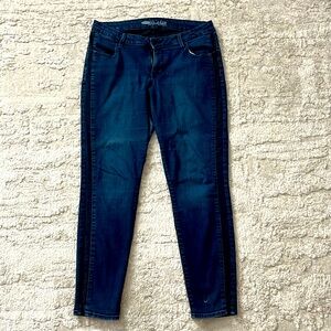 Skinny Jeans- Rockstar